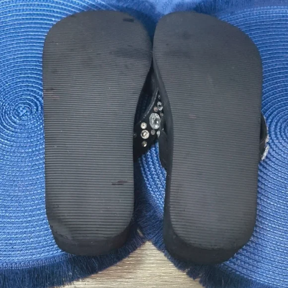 Black Flip Flops with Rhinestone Embellishments - Picture 5 of 9